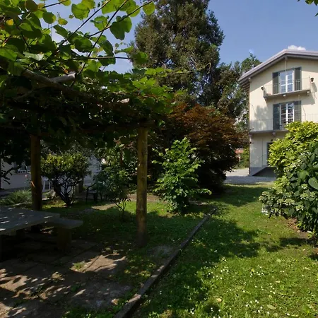 Sleeps 4