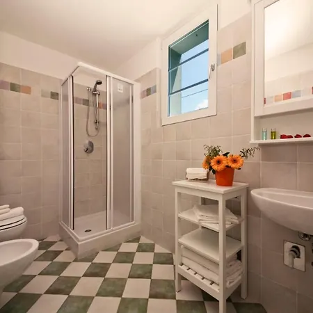 Sleeps 4 * Germignaga