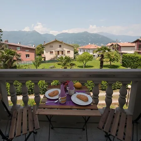 Sleeps 4 * Germignaga